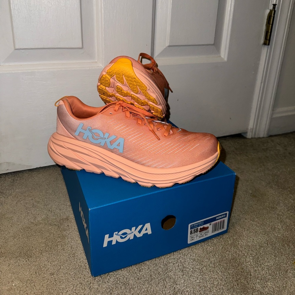 Women’s HOKA Rincon 3